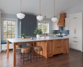 143-01 ISLAND and RANGE HOOD Wood : Reclaimed Chestnut; Stain Color : Honey; Door Style : Custom; Face Frame : Square Inset; PERIMETER Wood : Maple; Paint Color :...