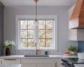 143-04 ISLAND and RANGE HOOD Wood : Reclaimed Chestnut; Stain Color : Honey; Door Style : Custom; Face Frame : Square Inset; PERIMETER Wood : Maple; Paint Color :...