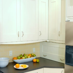 Kitchen Cabinetry 04-06 Kitchen Cabinetry 04-06